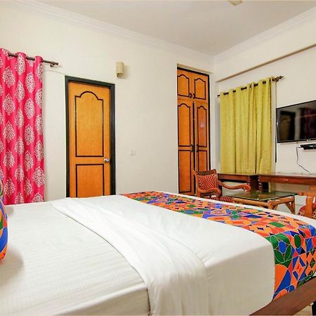גורגאון Fabhotel Singh Suite מראה חיצוני תמונה