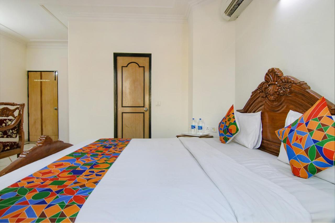 גורגאון Fabhotel Singh Suite מראה חיצוני תמונה